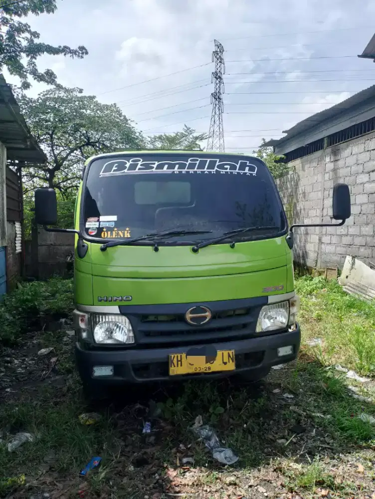 Truk Hino Dutro tangki 2018