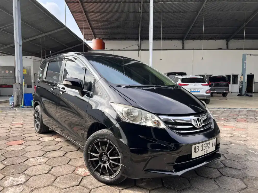 Honda Freed PSD ats nama sendiri