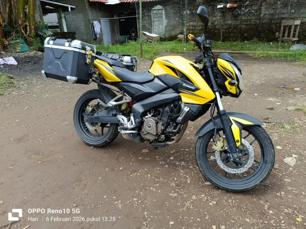 Bajaj Pulsar 200NS