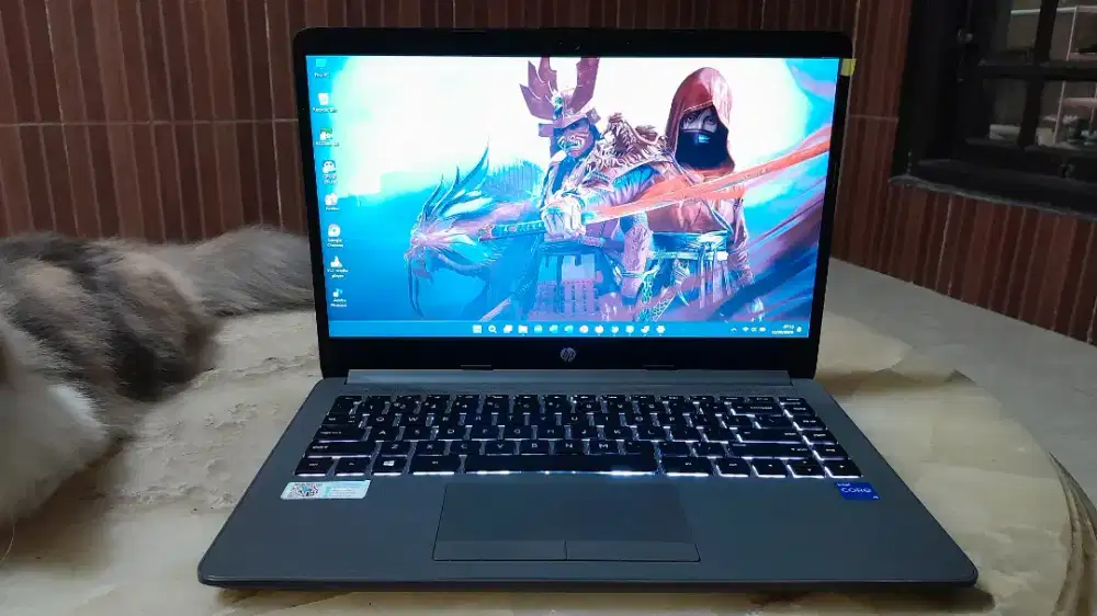 Laptop HP 240 G8 Core i5 Ram8GB ssd512GB Backlit Intel R Iris Xe GEN11