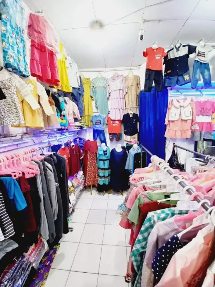 PARTIME WANITA SPG TOKO