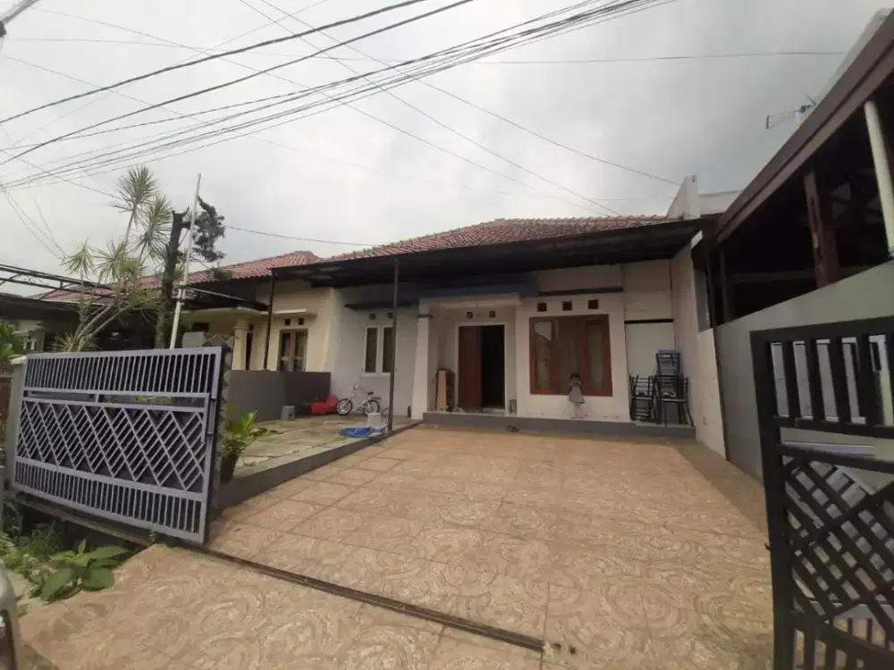 Rumah Nyaman dan Luas Satu Lantai di Bumi Sariwangi Bandung Utara.