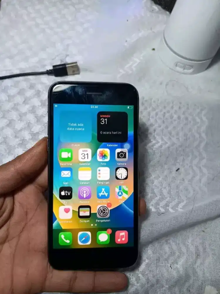 Jual iphone 8 64gb