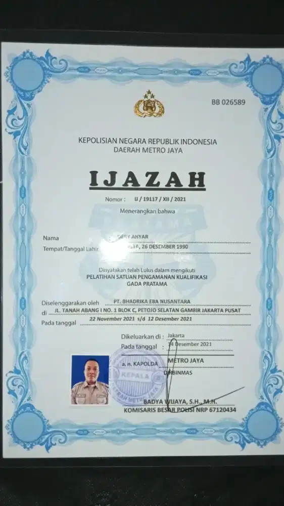 Mencari pekerjaan sebagai security/ satpam