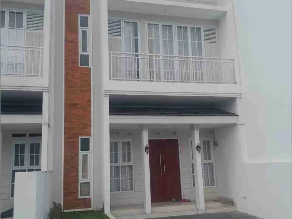 Dijual cepat rumah siap huni dekat jl utama cisaraten kulon Arcamanik Bandung Clav clus