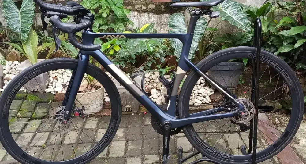 Dijual Sepeda Roadbike Vesuvio