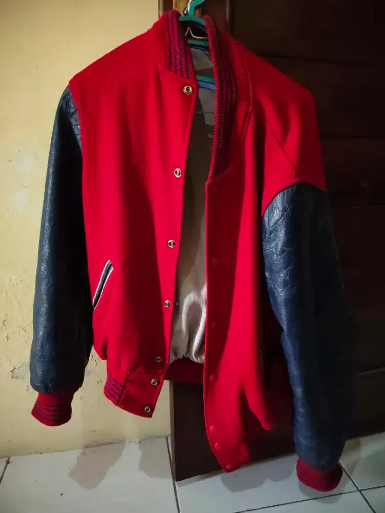 Jaket Pria Lengan Kulit