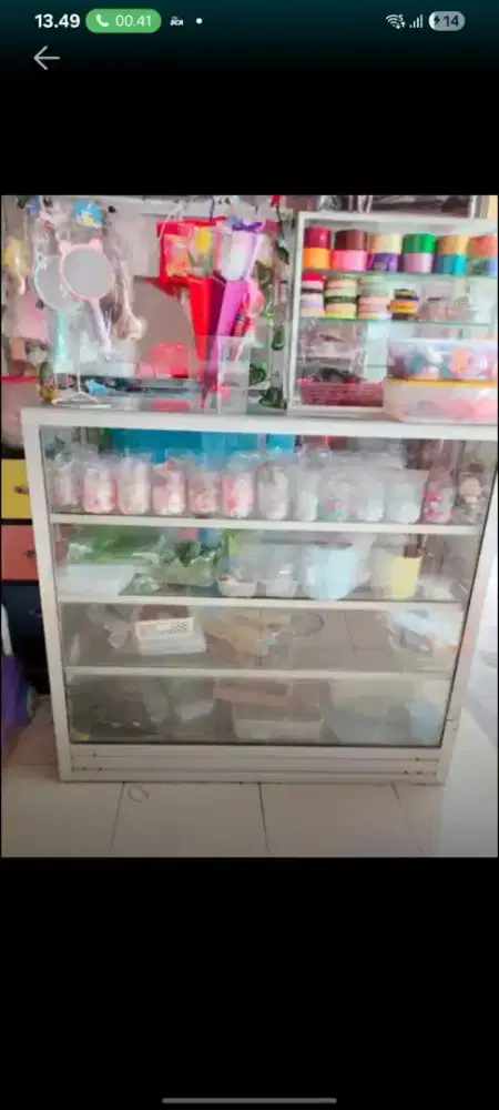 Etalase 4 ruang p.1m