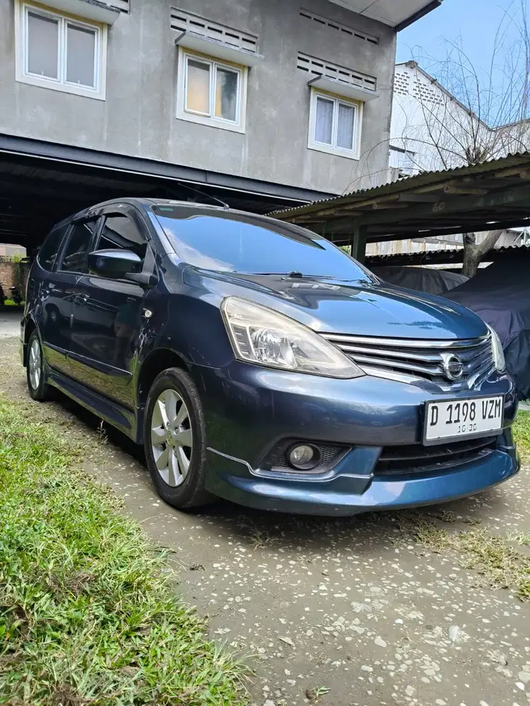 Nissan Grand livina 2015 Bensin