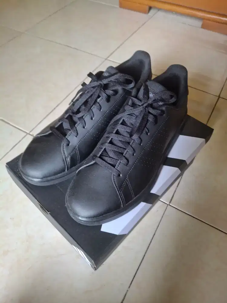 Adidas Advantage Base