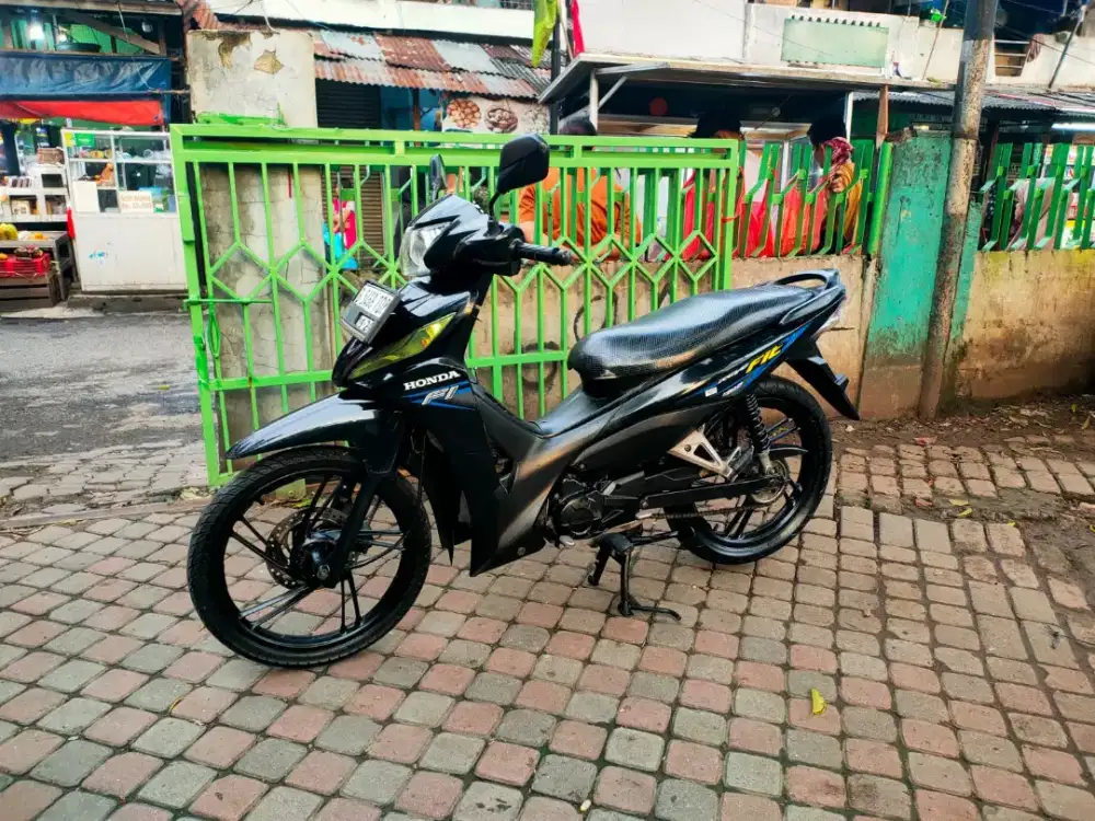 Honda Revo Fit 110cc PGM-FI Tahun 2019