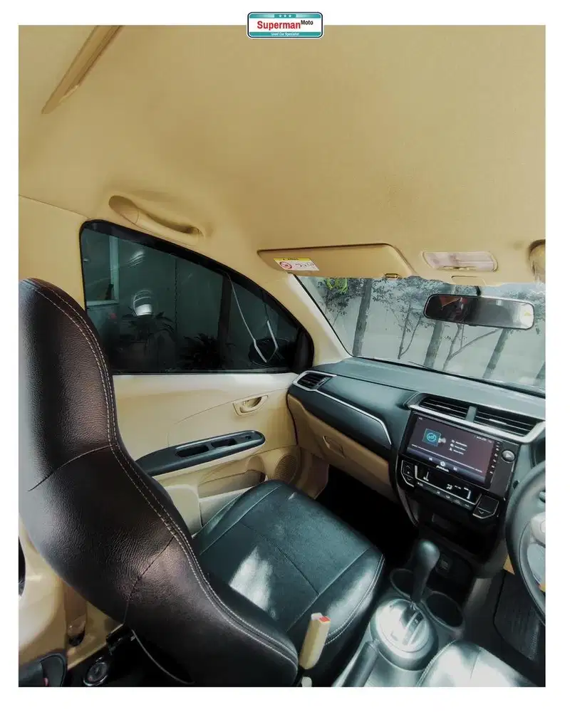 Honda mobilio e at 2016 hitam