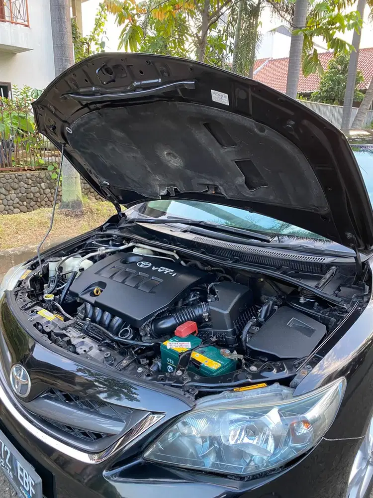 Toyota Corolla Altis 2.0 V 2011 nik 2010