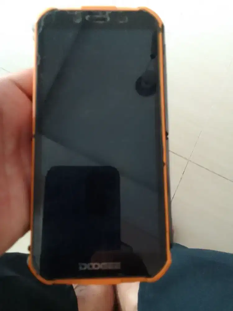 Handphone Doogee S40