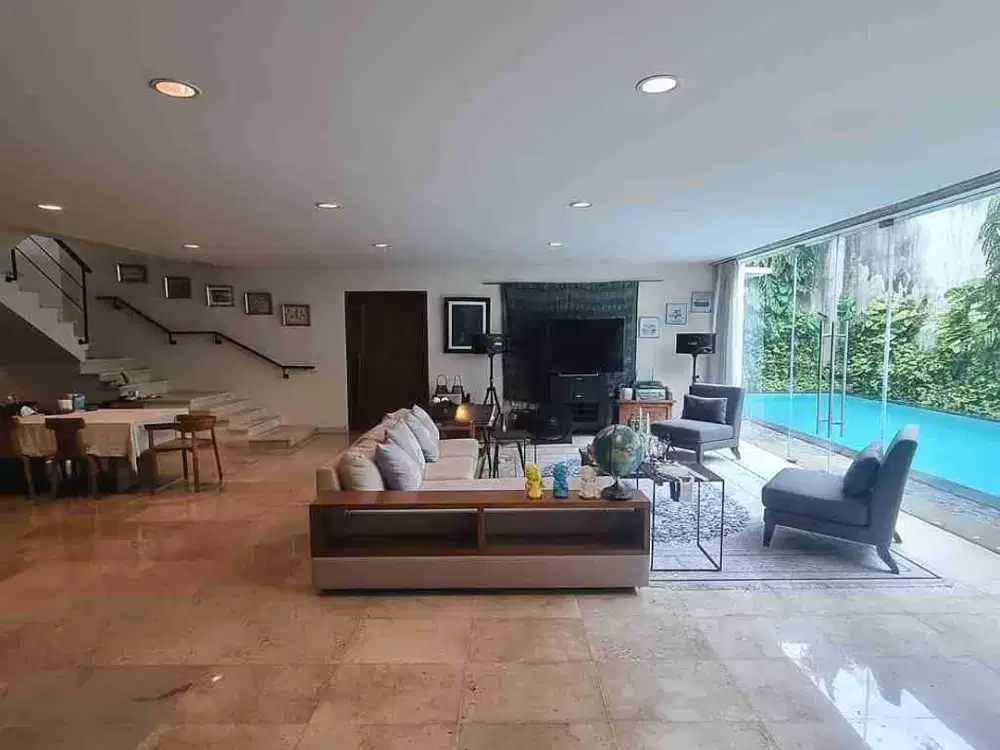 Sewa Rumah Bagus 2 Lantai di Kebayoran Baru 4BR Unfurnished