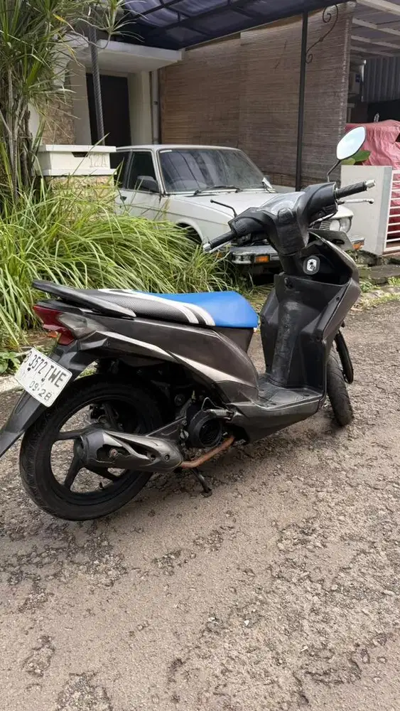 DI JUAL HONDA BEAT 2013 MATIC BUARAN KLENDER