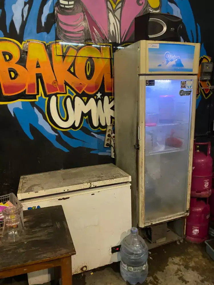 Menerima jual beli kulkas bekas borong atau satuan