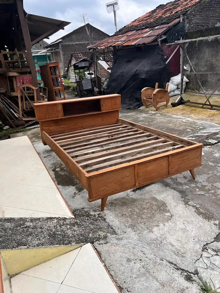 Dipan kuno jati lawasan ukuran 200x145