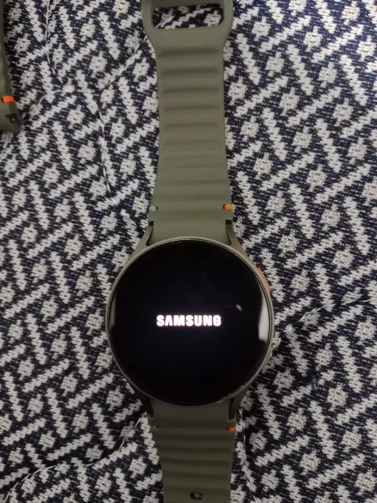 Jam samsung Galaxy watch7 (nego sampai jadi)