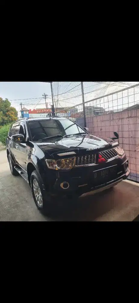Di Jual cepat Mitsubishi Pajero sport M/T GLS Limited