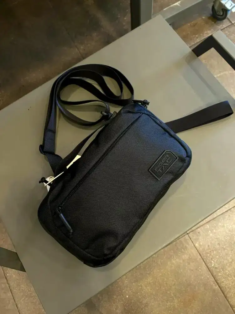 Slingbag/Clutch/Handbag