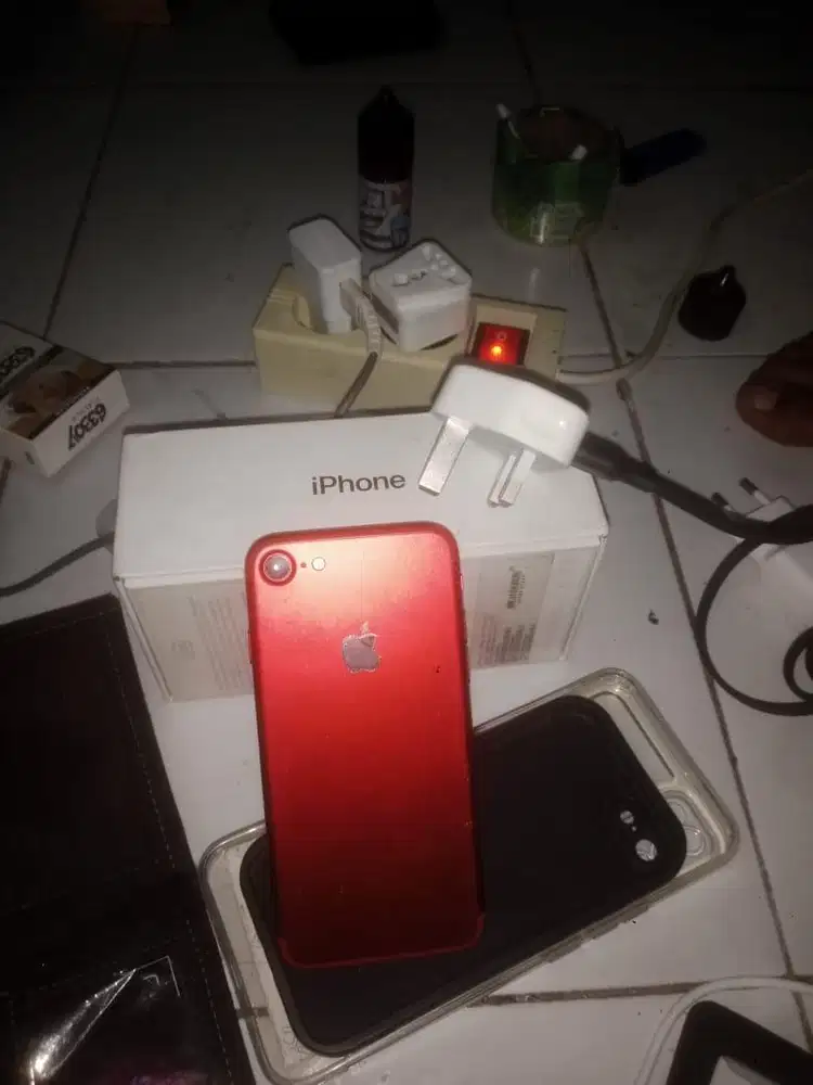 Iphone 7/32 merah
