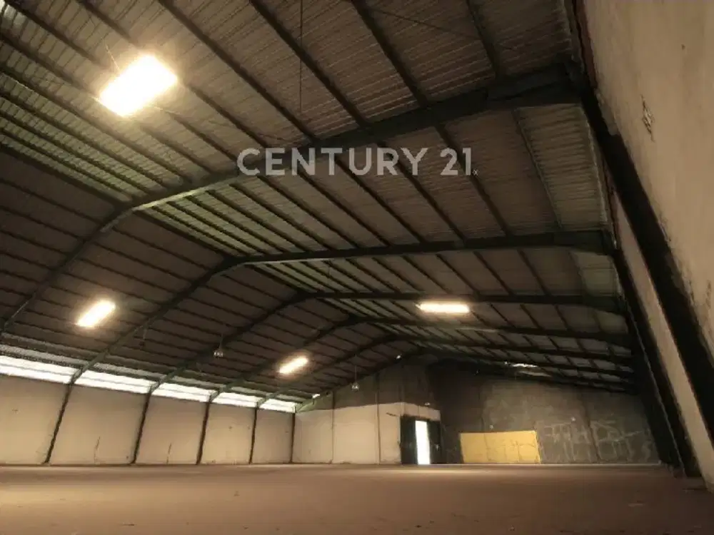 Gudang Luas Strategis Akses Mudah Dari Jalan Utama Tugu