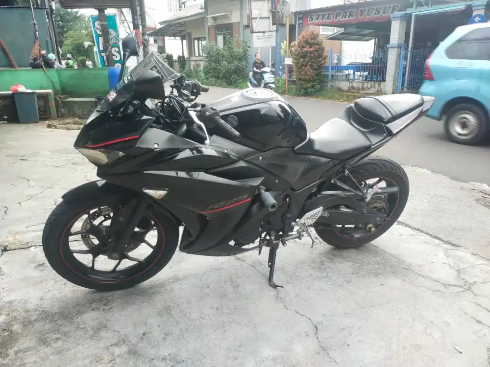Yamaha R25 2018 depok