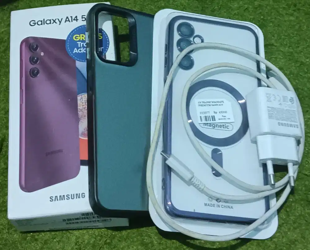 Samsung A14 5G Dark Red ,6 /128 GB Bekas