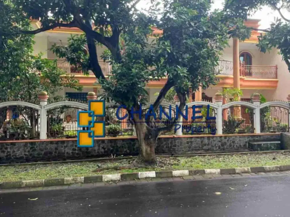 JUAL Rumah Mewah Lokasi Strategis Dekat Tol Giri Loka Bsd, An Ea