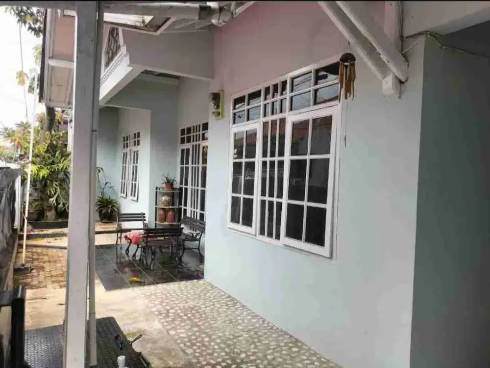 rumah termurah siap huni di jl Saturnus Bandung