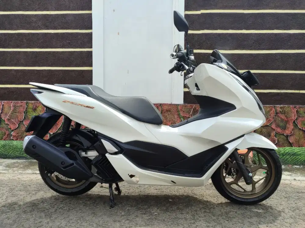 PCX 160 ABS 2024 ISTIMEWA!! BE Lampung KM 3000 LIKE NEW!! CASH/KREDIT