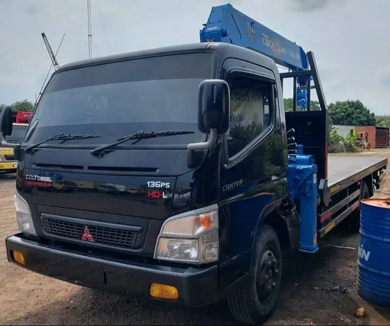 Dijual Colt Diesel Truck Crane Mitshubisi  PS136 Tahun 2013