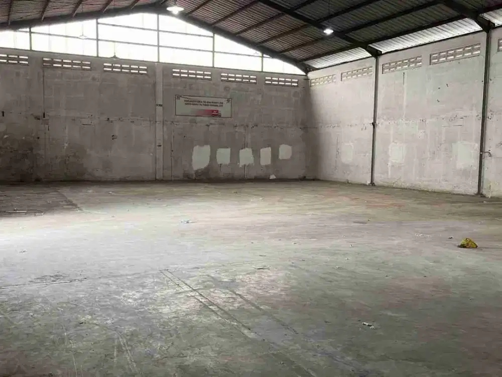 Disewakan Gudang di Jalan Utama Soekarno Hatta Mainroad Bandung