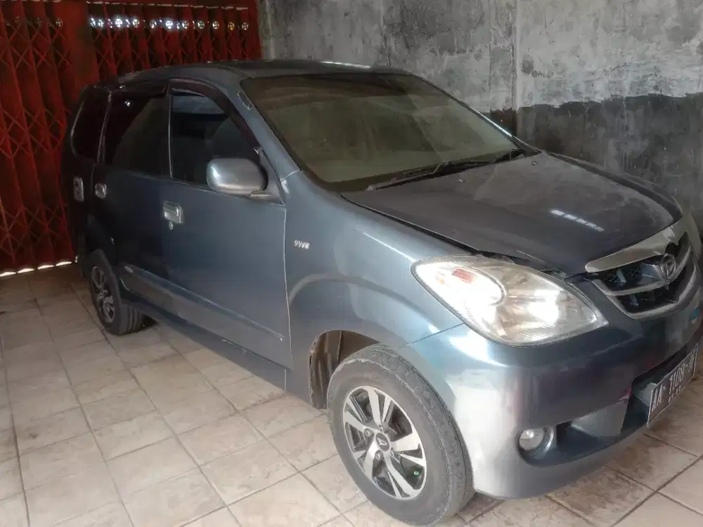Di jual  Xenia th 2009