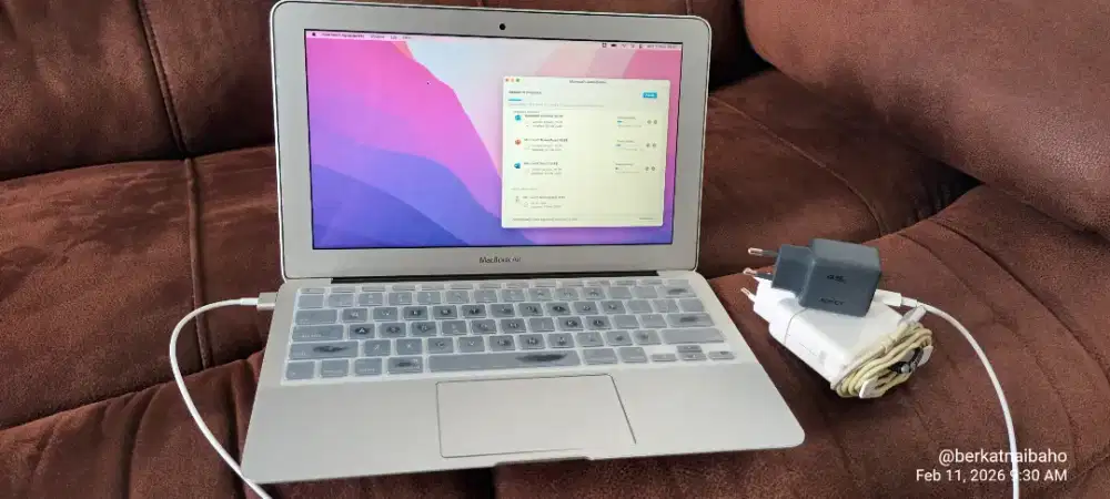 Macbook Air 11 inch i5 4GB 256GB Mulus dan Lengkap