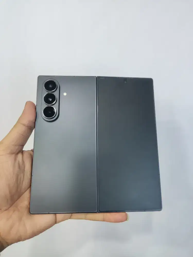 SAMSUNG Z FOLD 7 12/512GB BLACK (SUPER LIKE NEW)