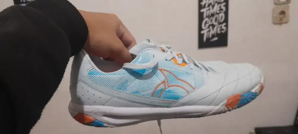 Sepatu Futsal Ortuseight Jogosala Crusher V2