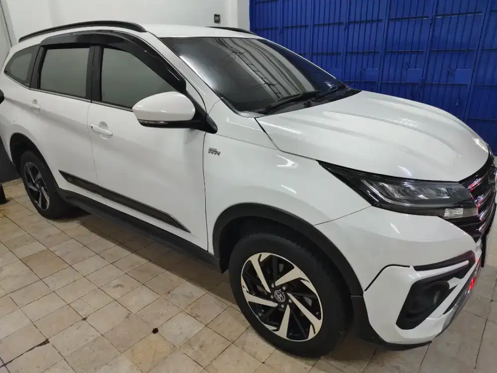 Toyotw rush gr sport 2021 automatic