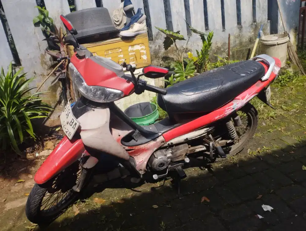 Motor Yamaha Jupiter 2003
