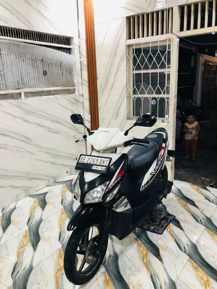 HONDA VARIO ISTIMEWA 2011 Pajak Hidup