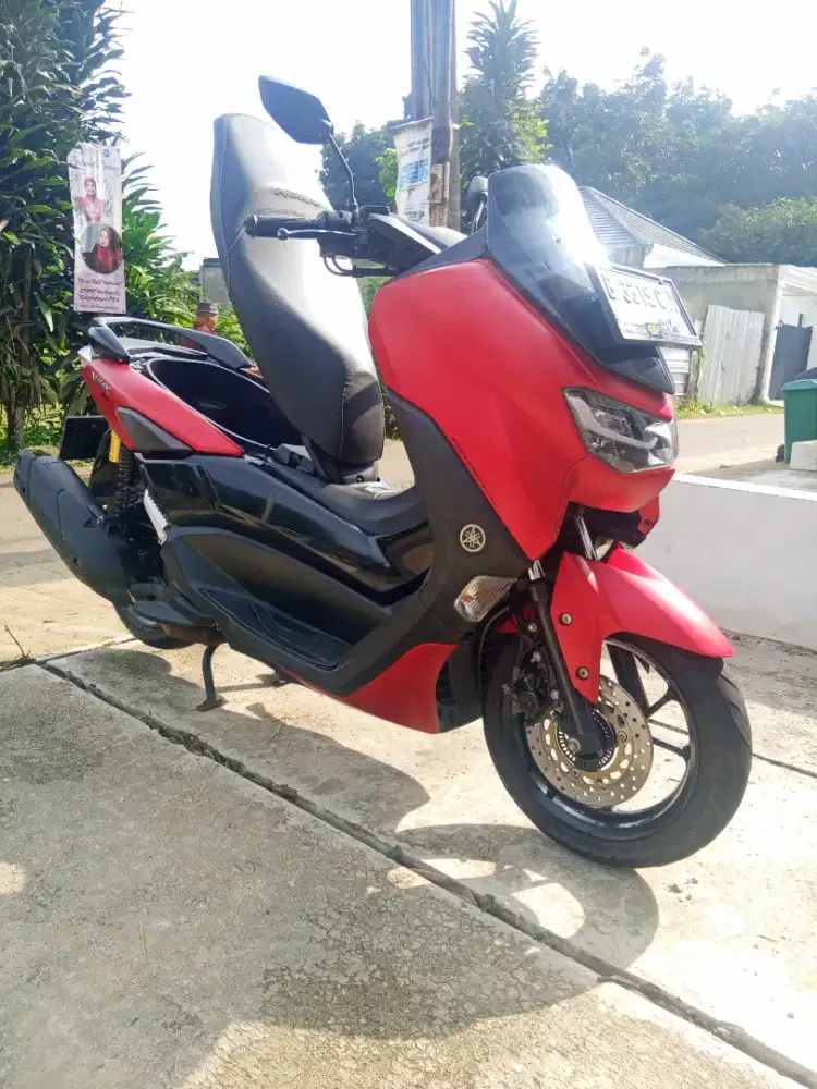 Nmax 155 registrasi 2021 nik 2020 redd matte kondisi sangat gress