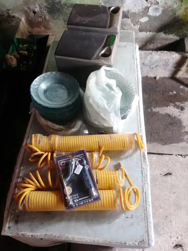 Gratis Meja piring speaker kipas angin