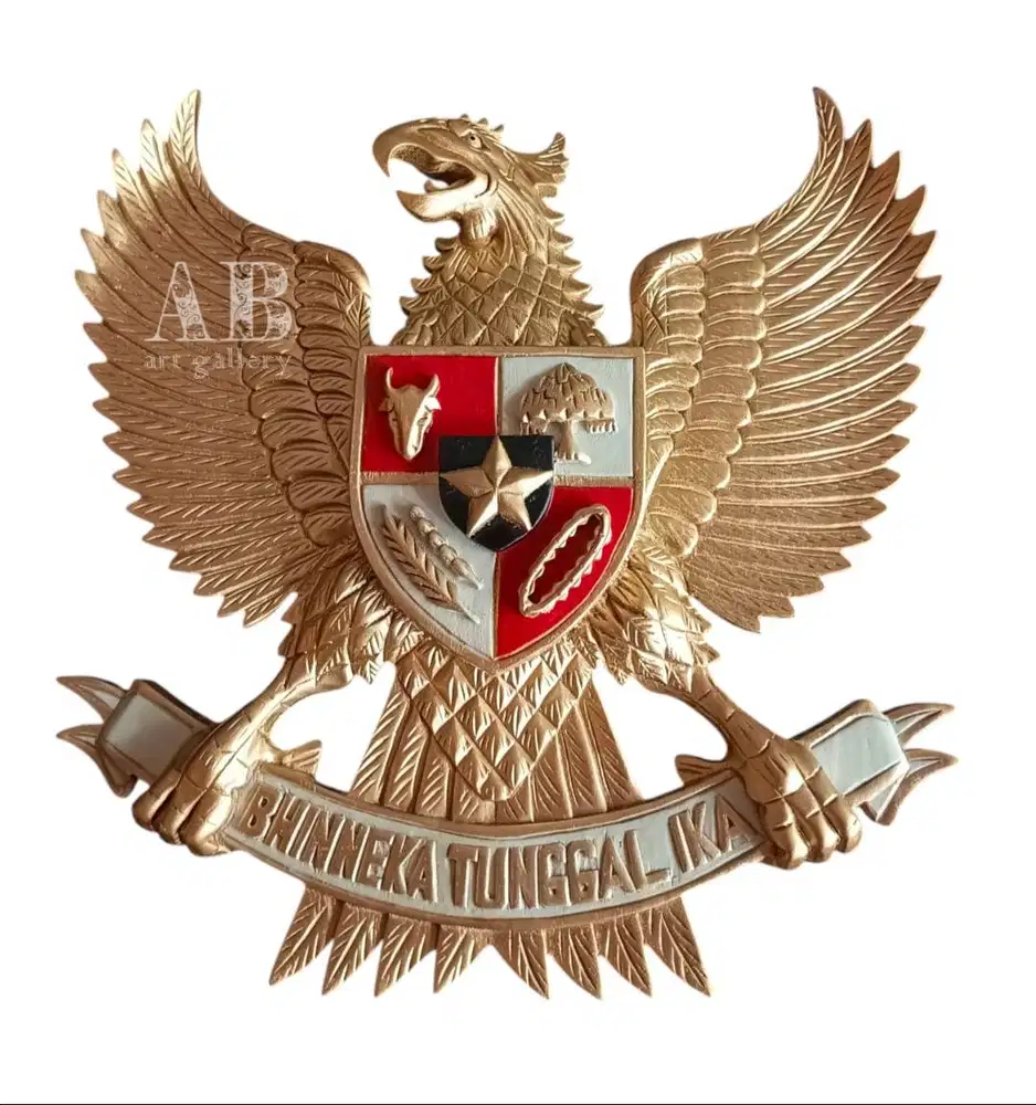 Ukiran Lambang Burung Garuda Pancasila Warna Emas 50cm