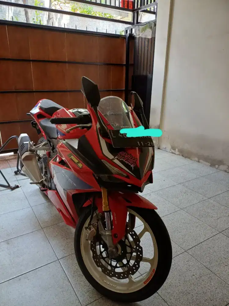 CBR RR 250cc SP QS ABS thn.2021 Warna merah