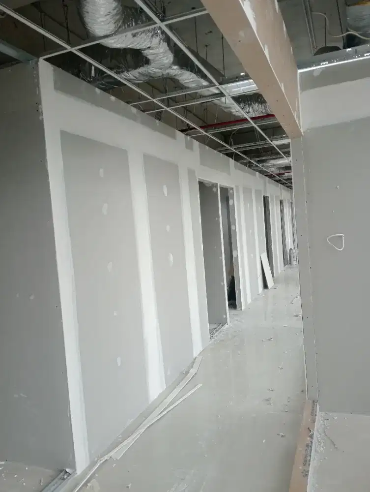 Jasa +bahan .partisi dan gipsum dan Lis molding