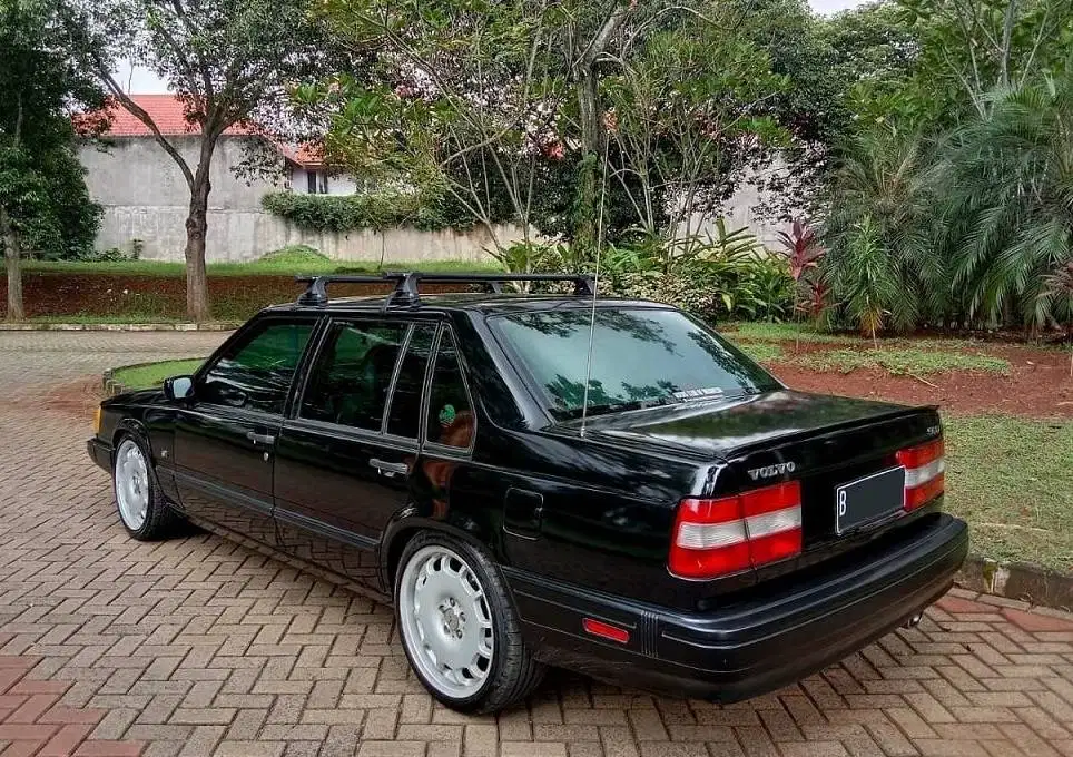 Volvo 9 series automatic