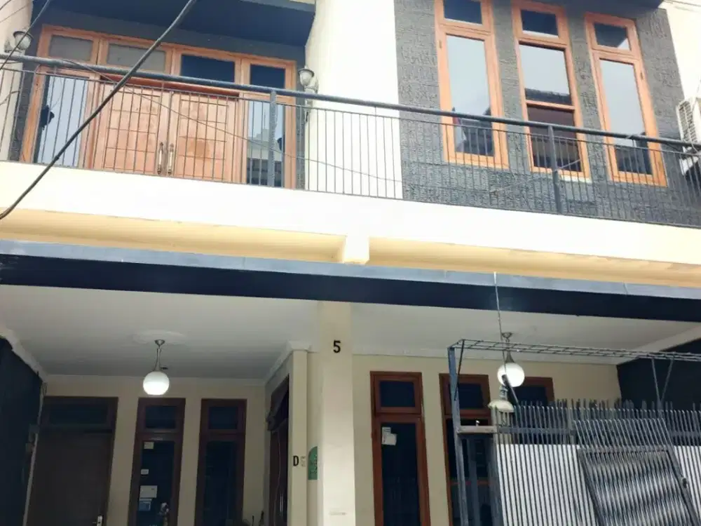 Disewakan Rumah Di Rawamangun Jakarta Timur Furnished di Balai Pustaka Siap Huni