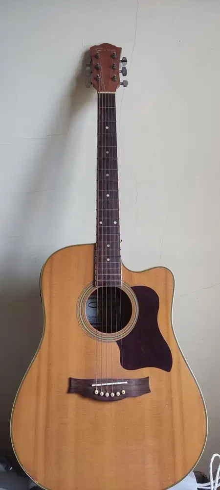 Gitar Accoustic 2 unit dan Amplifier