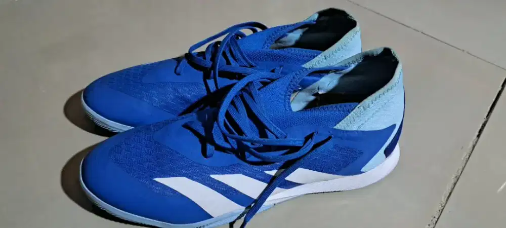 Dijual sepatu futsal